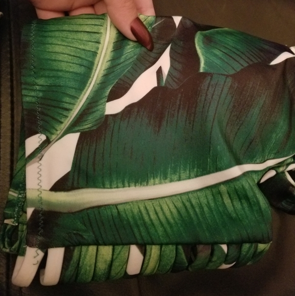 palm🌴tree ♡ #swimsuit - Picture 3 of 14